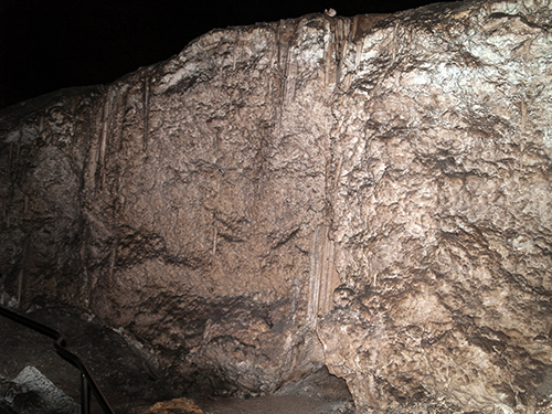 Massive gypsum formation